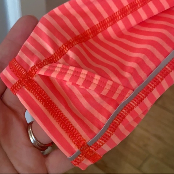 LIKE NEW Zella Half Zip Lightweight Athletic Pullover Top With Thumb Holes - Picture 3 of 12